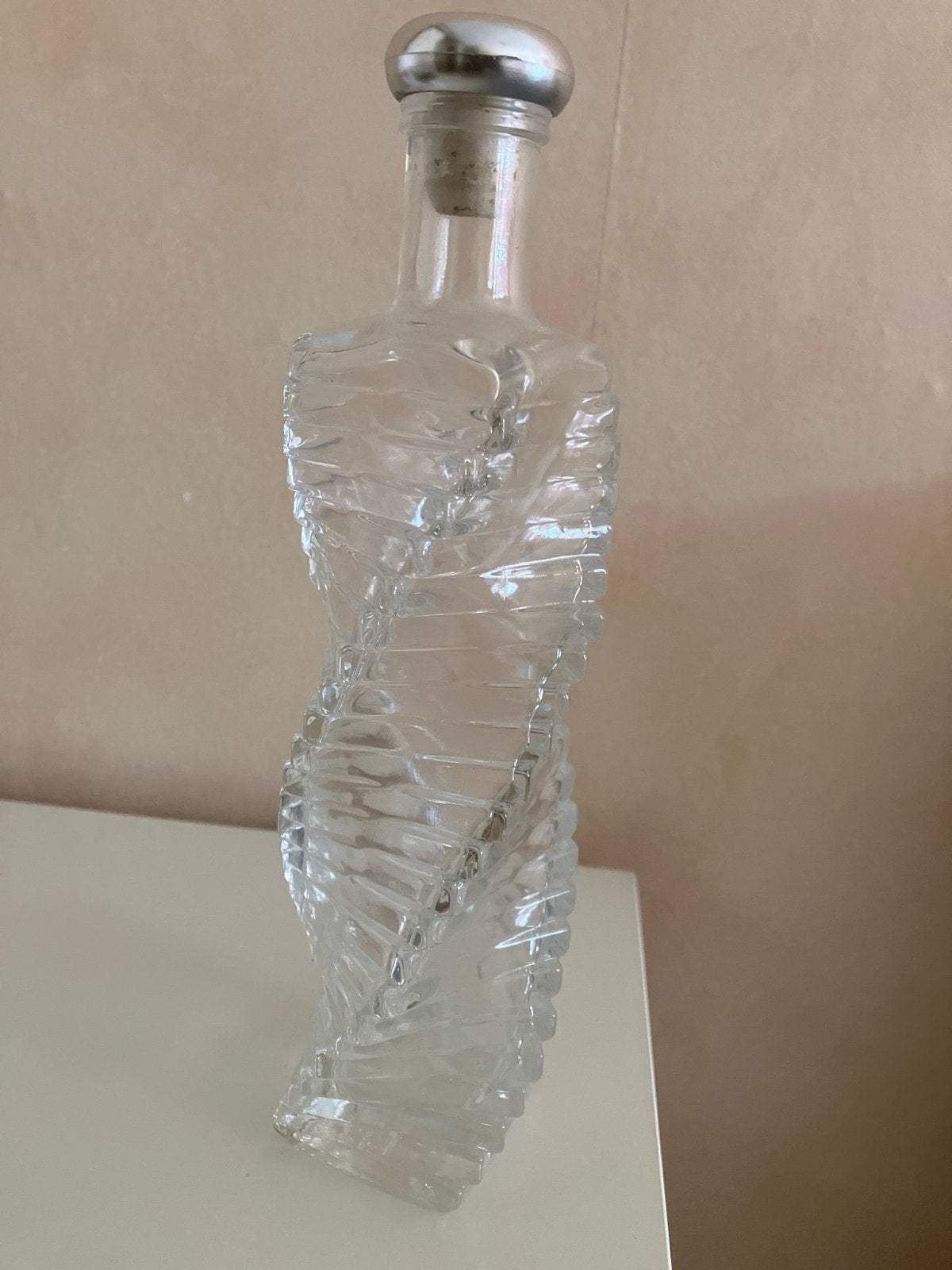 Unieke spiraalvormige glazen fles met dop, Ophalen of Verzenden