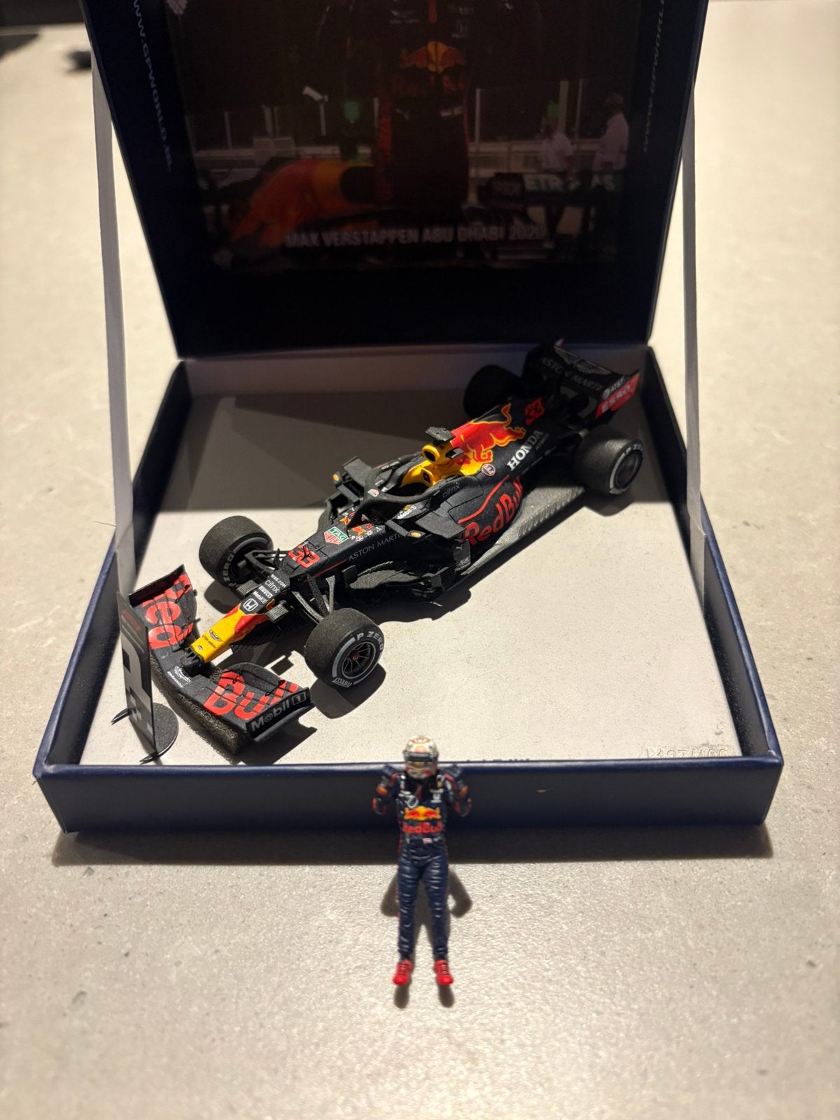 Max verstappen abu dhabi 2020 winnaar, Ophalen of Verzenden, Zo goed als nieuw, Formule 1