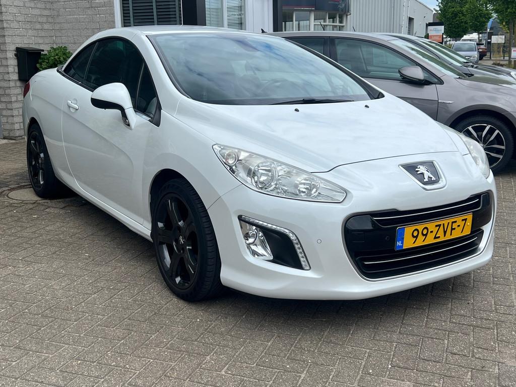 Peugeot 308 CC 1.6 THP Féline *PDC*LM Velgen*Scherm*, Voorwielaandrijving, Euro 5, 1490 kg, Gebruikt