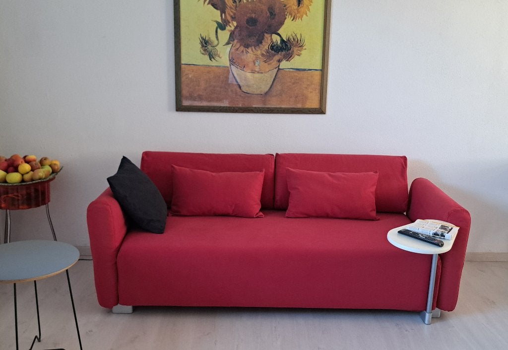 Prachtige rode design bank/slaapbank inkl. tafeltje, Eenpersoons, Ophalen of Verzenden, Zo goed als nieuw, 80 cm