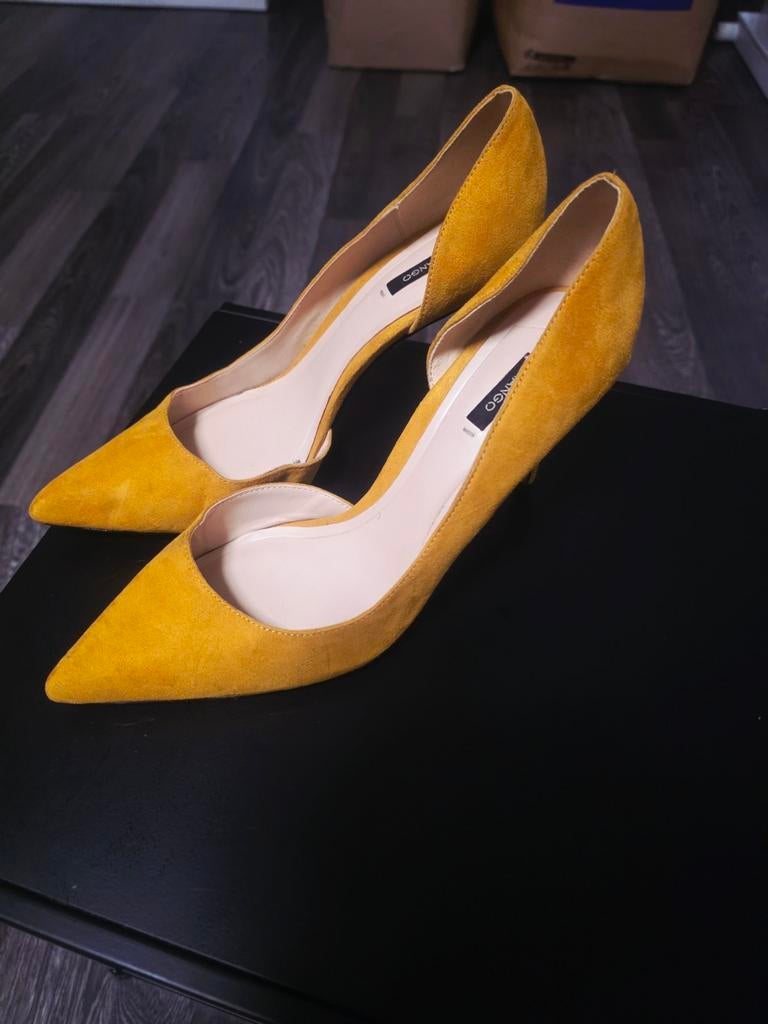 Pumps dames maat 40 MANGO, Kleding | Dames, Schoenen, Ophalen of Verzenden, Zo goed als nieuw
