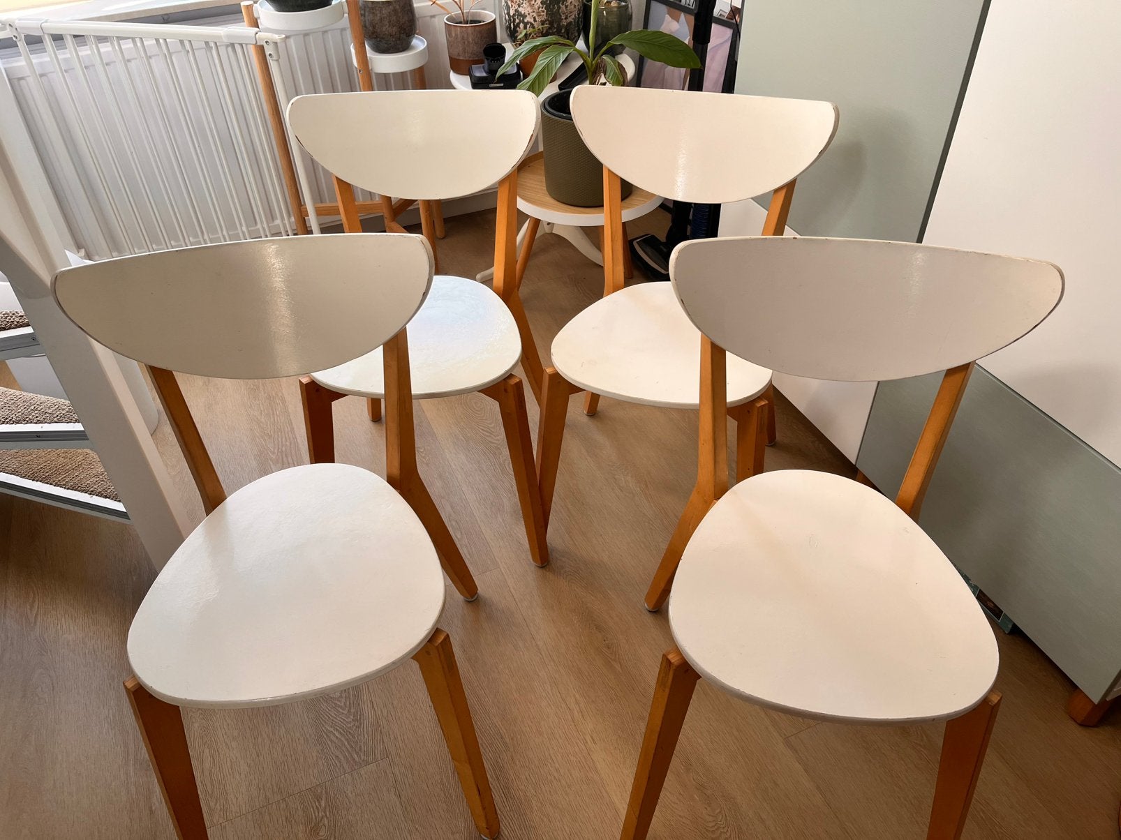 Vijf ikea stoelen, wit met hout, Ophalen, Gebruikt, Wit, Scandinavisch