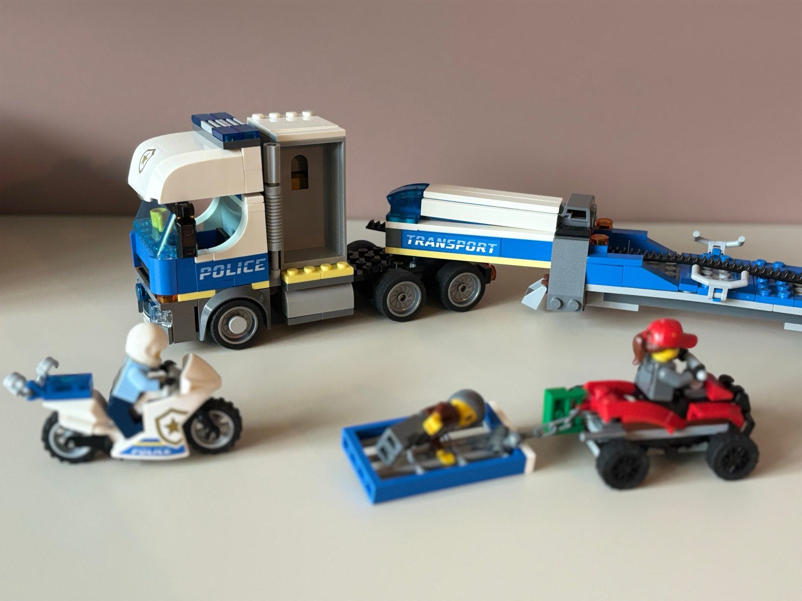 LEGO City Politie Transport Truck met Helikopter en Boekje, Ophalen of Verzenden, Zo goed als nieuw, Overige merken