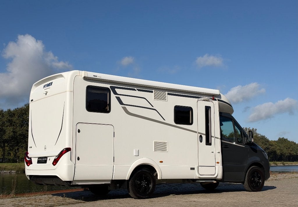 Hymer BMC-T 580, 177 pk automaat enkele bedden, solar, Automaat, Watertank (Schoon), 6 tot 7 meter, Bedrijf