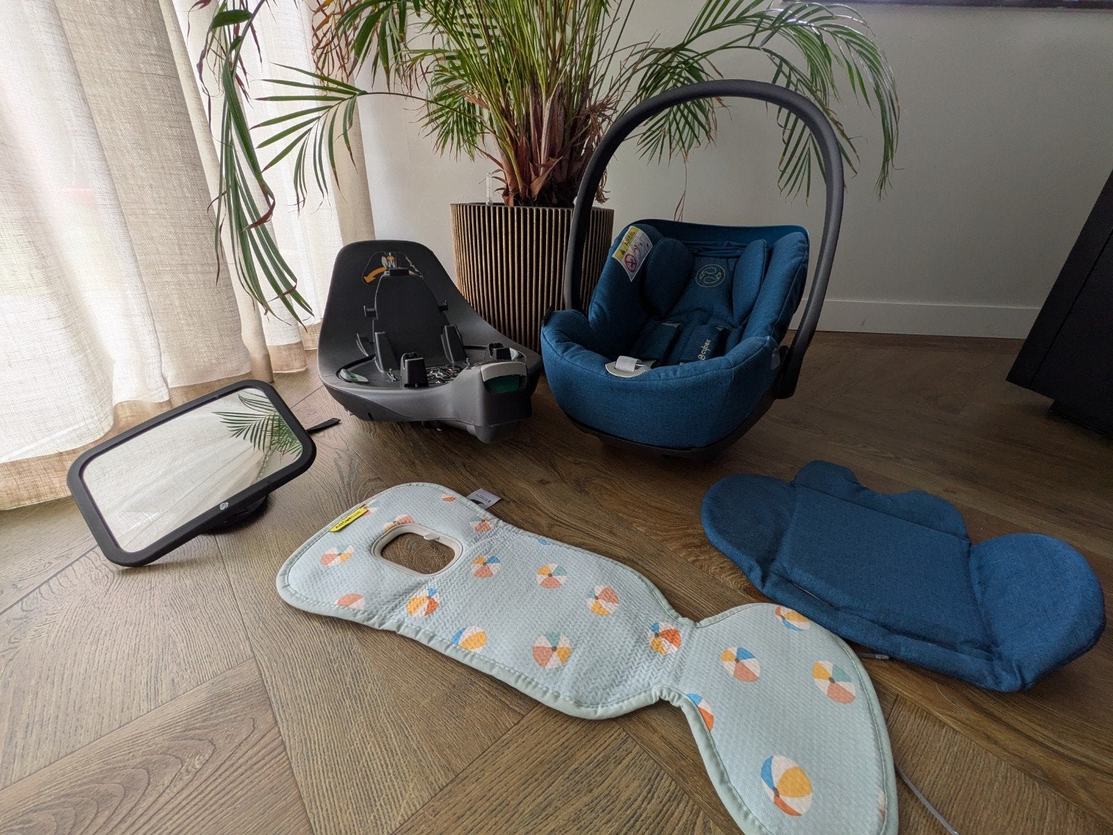 Cybex Cloud Z i-Size autostoel met draaibare Isofix base, Kinderen en Baby's, Zo goed als nieuw, Isofix, 0 t/m 13 kg, Slaapstand
