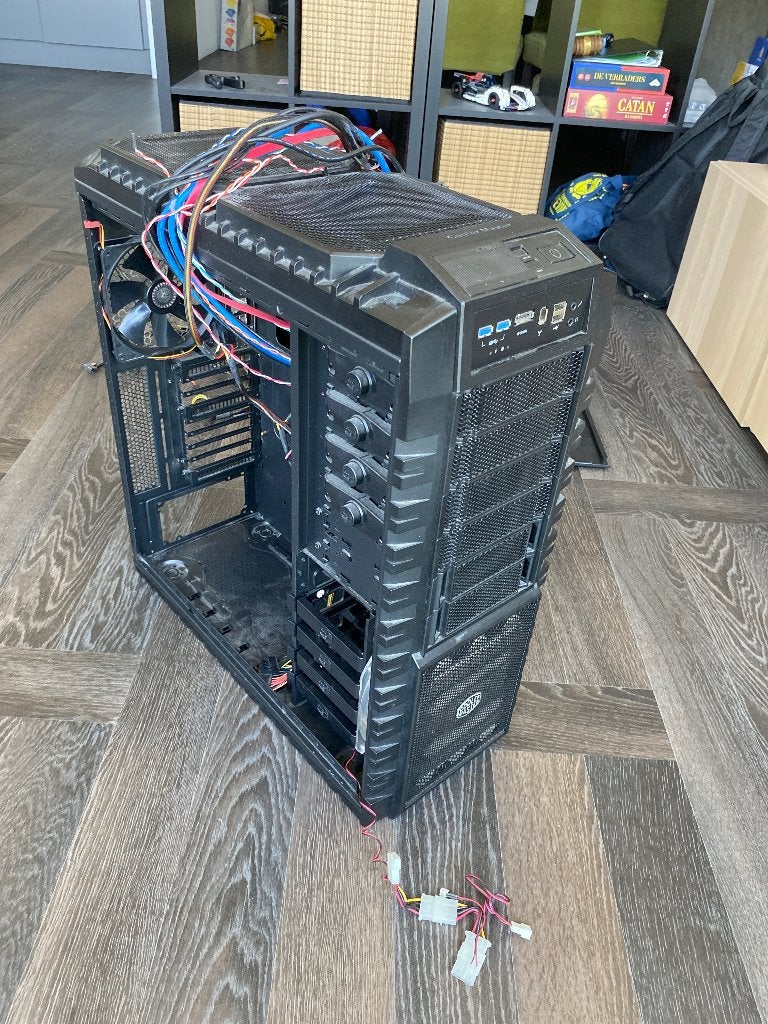 Cooler Master PC behuizing + kabels, Computers en Software, Computerbehuizingen, Gebruikt, Ophalen
