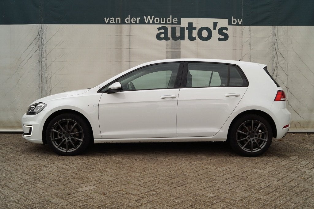 Volkswagen e-Golf 136pk Automaat -SOH86%-NAVI-ACC-LED-ECC-PD, Auto's, Volkswagen, Automaat, Gebruikt, 230 km, Wit