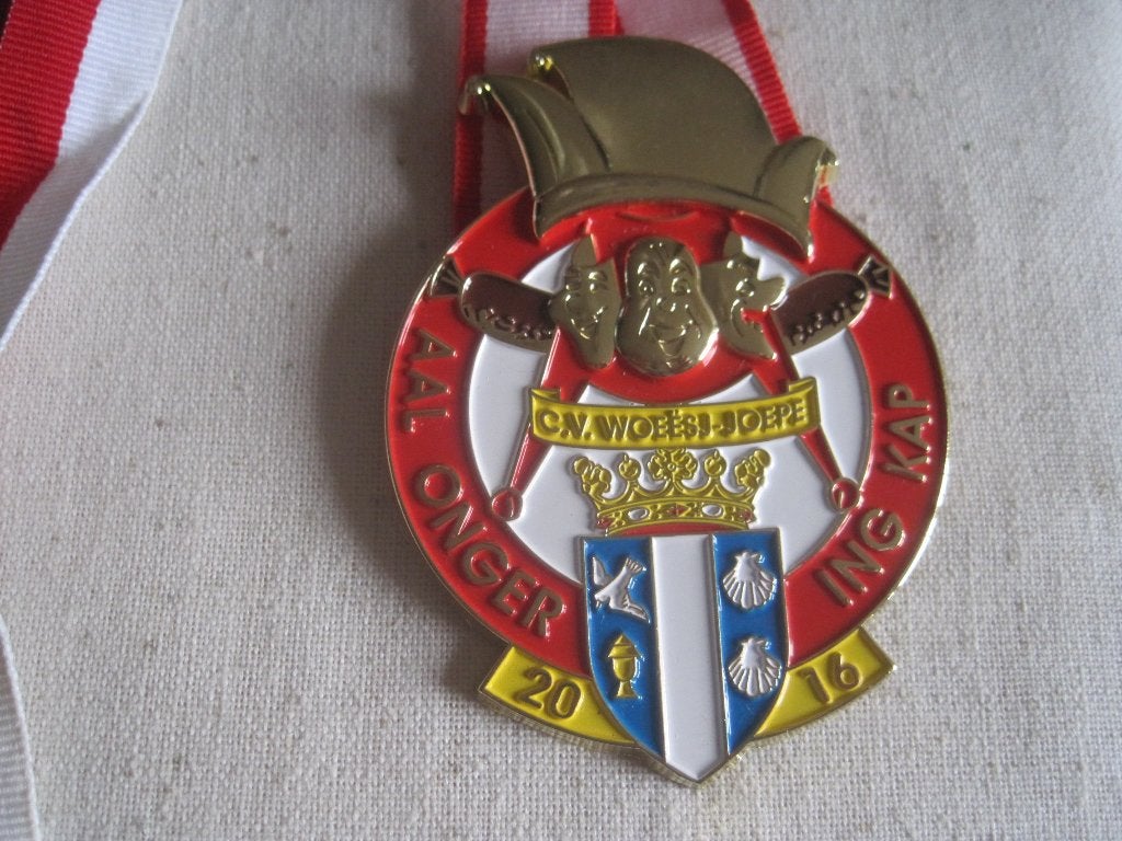 carnavals medaille cv de woest joepe 2016, Ophalen of Verzenden, Overige materialen