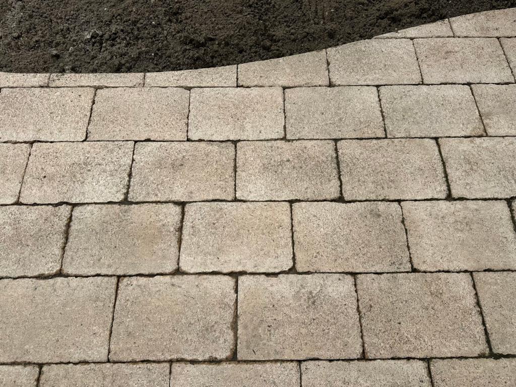 Gratis af te halen 250 stoeptegels, Tuin en Terras, Ophalen, Gebruikt, Beton, Terrastegels