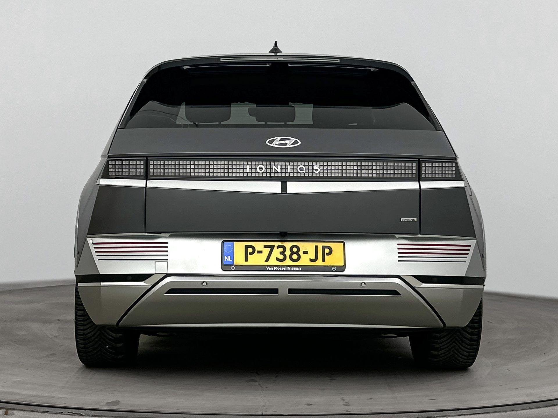Hyundai IONIQ 5 Lounge AWD 73kWh 307PK | Trekhaak | Panorama, Gebruikt, IONIQ 5, Vierwielaandrijving, 1600 kg
