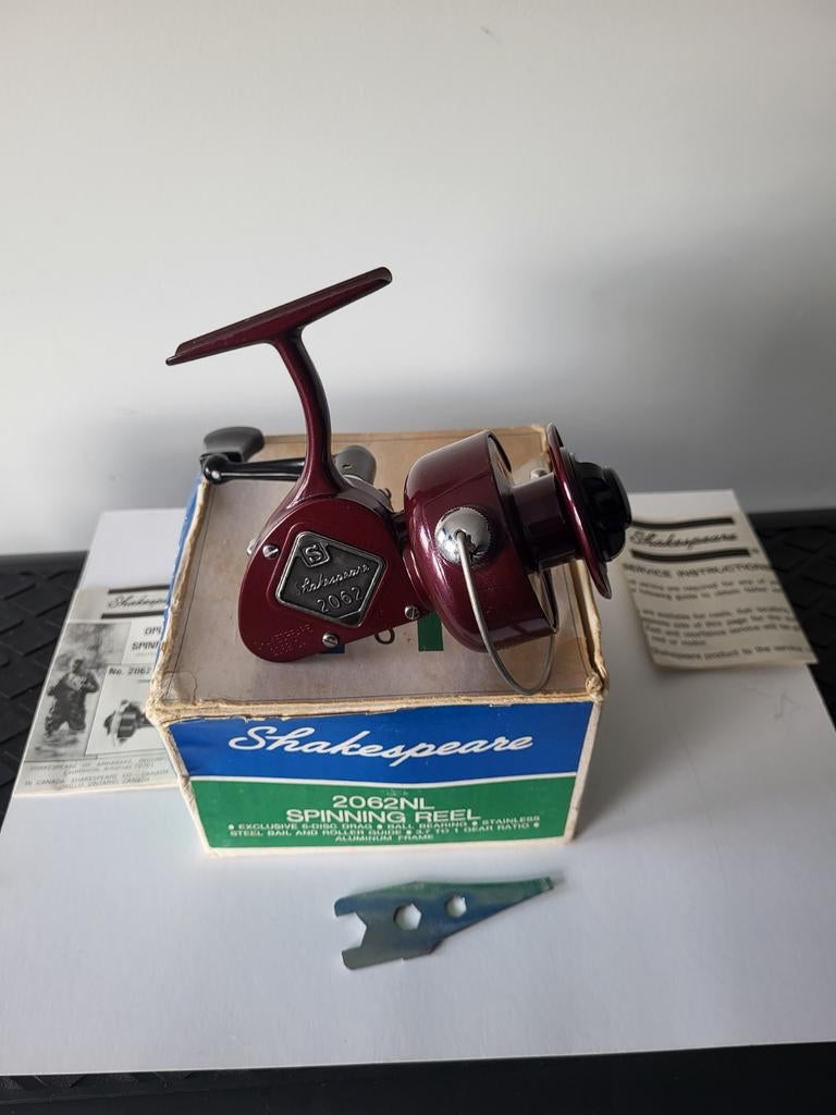 Shakespeare 2062NL Spinningreel nieuw., Watersport en Boten, Ophalen of Verzenden, Nieuw, Molen