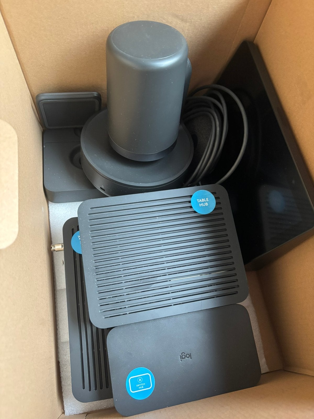 Logitech Rally-conferentieset met Logitech Tap en Swytch, Ophalen of Verzenden, Gebruikt, Logitech