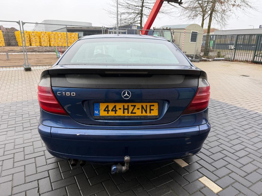 Mercedes-Benz C-klasse Sportcoupé 180, Gebruikt, 4 cilinders, 129 pk, Handgeschakeld