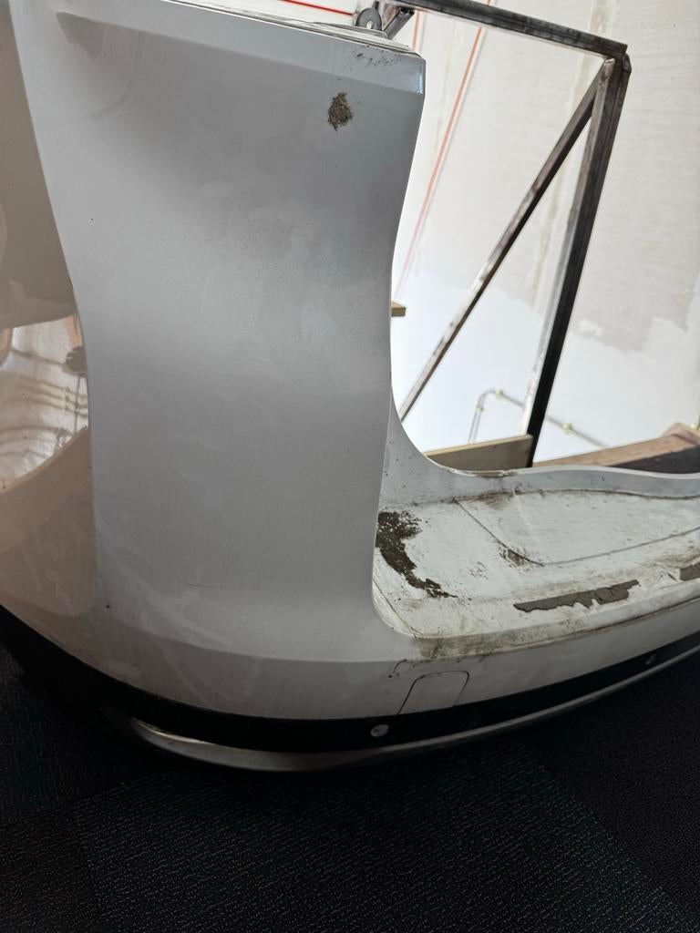 Beschadigde achterbumper Renault Grand Scenic 2017 wit, Auto-onderdelen, Gebruikt, Renault, Ophalen of Verzenden, Achter