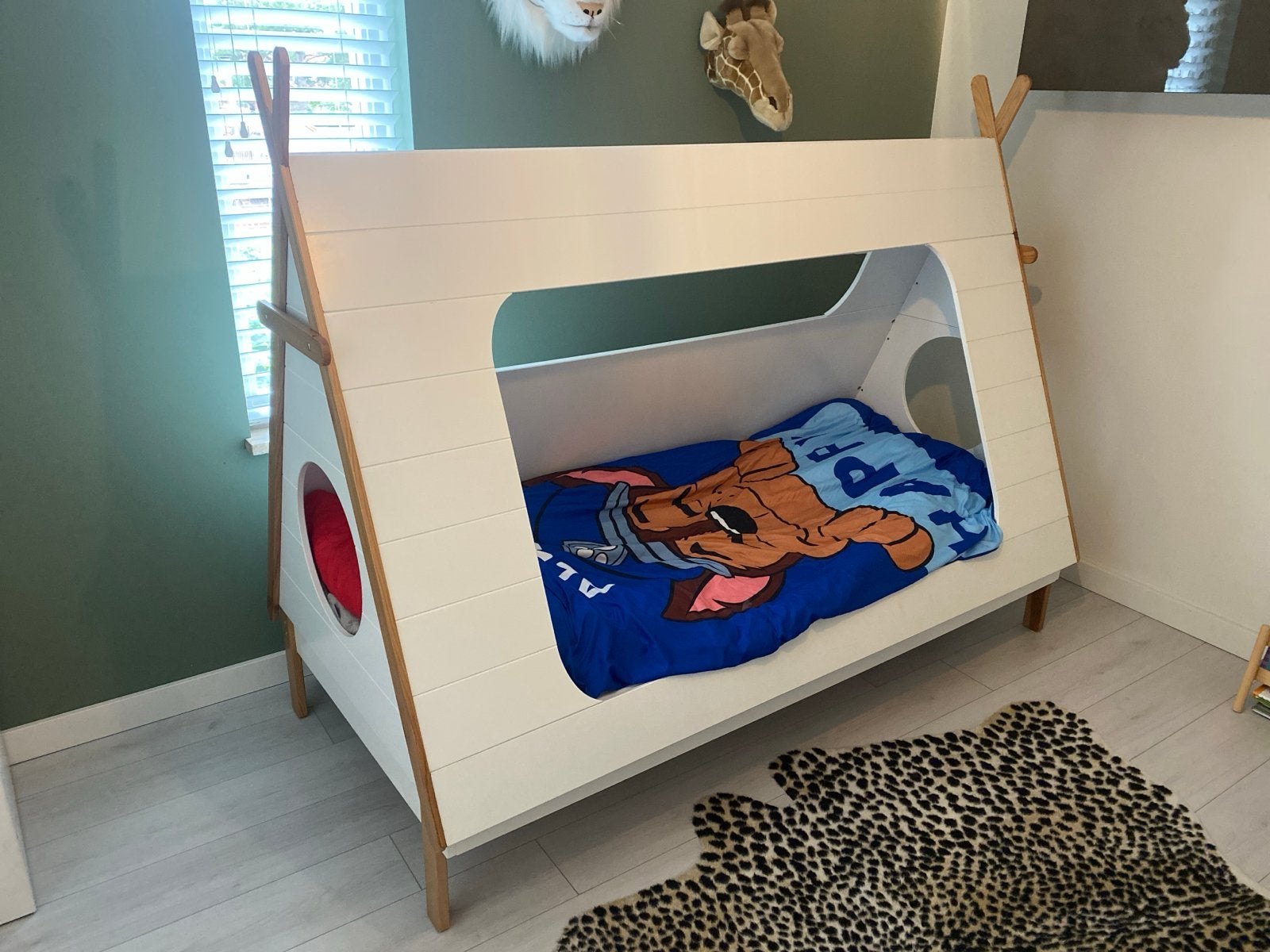 Tipi bed voor kinderen, Kinderen en Baby's, Kinderkamer | Bedden, Zo goed als nieuw, 160 tot 180 cm, 85 tot 100 cm, Matras, Ophalen