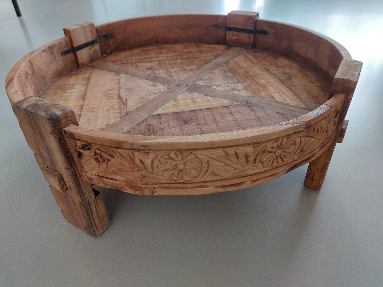 Unieke Handgemaakte Indiase Chakki Tafel hout salontafel, Ophalen, Minder dan 45 cm, Landelijk, bohemian, japandi, wabi sabi, india