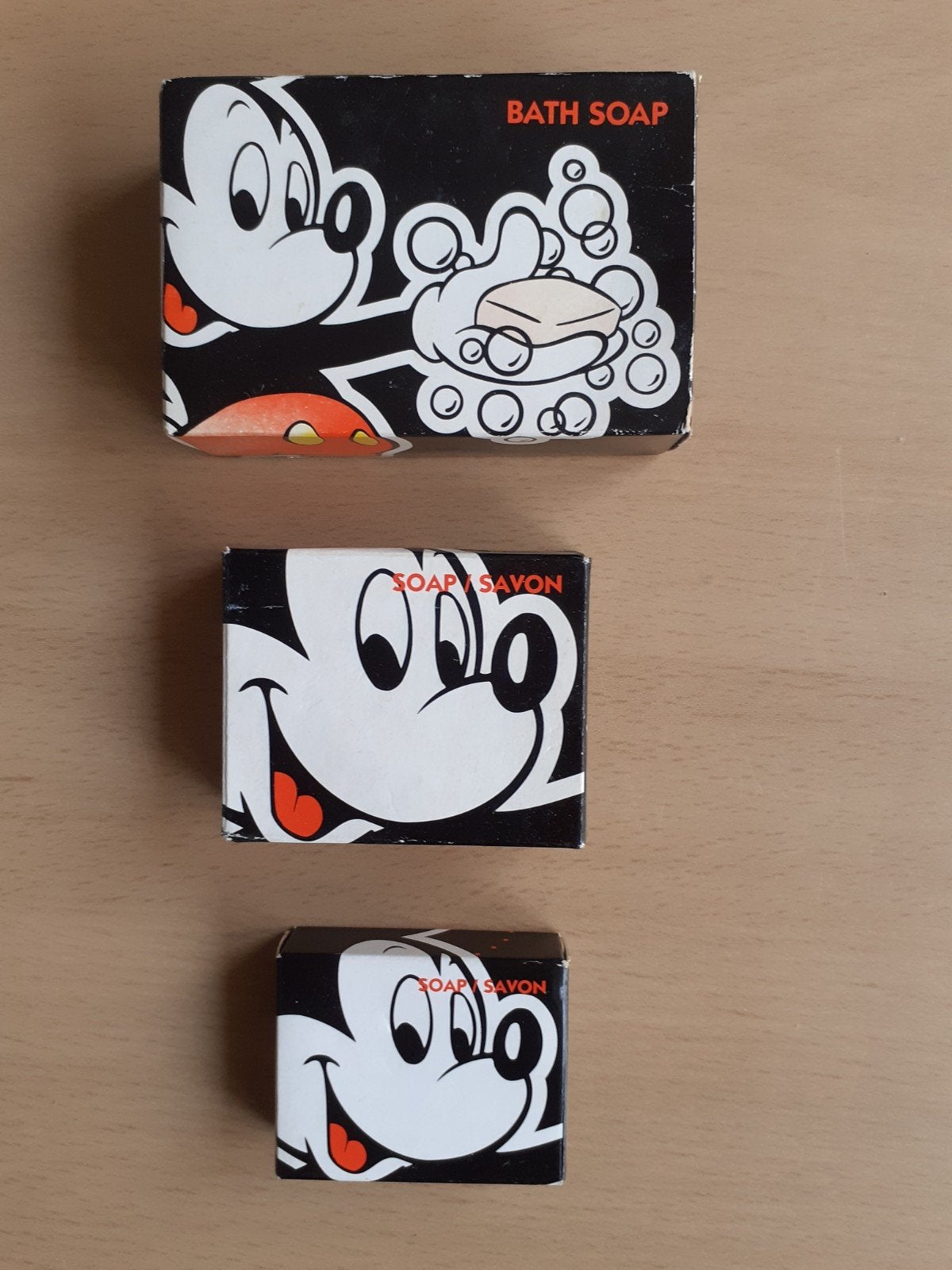 Vintage Mickey Mouse Disney Euro Disney Resort Zeepjes, Ophalen of Verzenden, Mickey Mouse, Nieuw, Overige typen