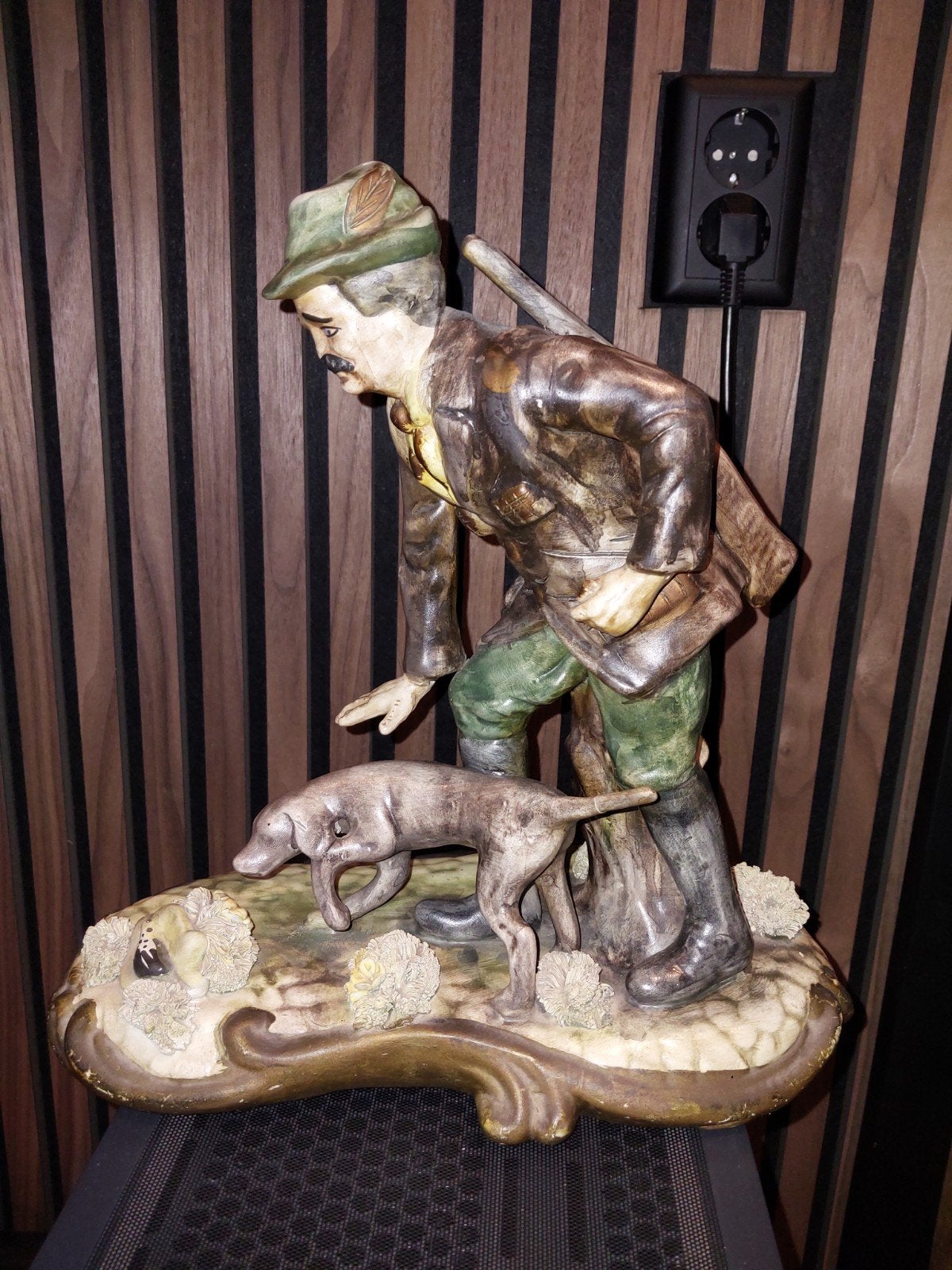 Vintage Jager met Hond Beeld - Handgeschilderd Keramiek, Ophalen of Verzenden
