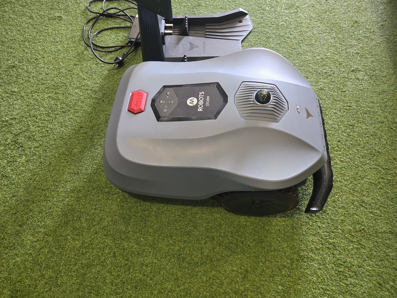 Hoocki Neomow X Lidar Robotmaaier voor 2000m2, Gebruikt, HOOKII, Ophalen of Verzenden, Meer dan 25 cm