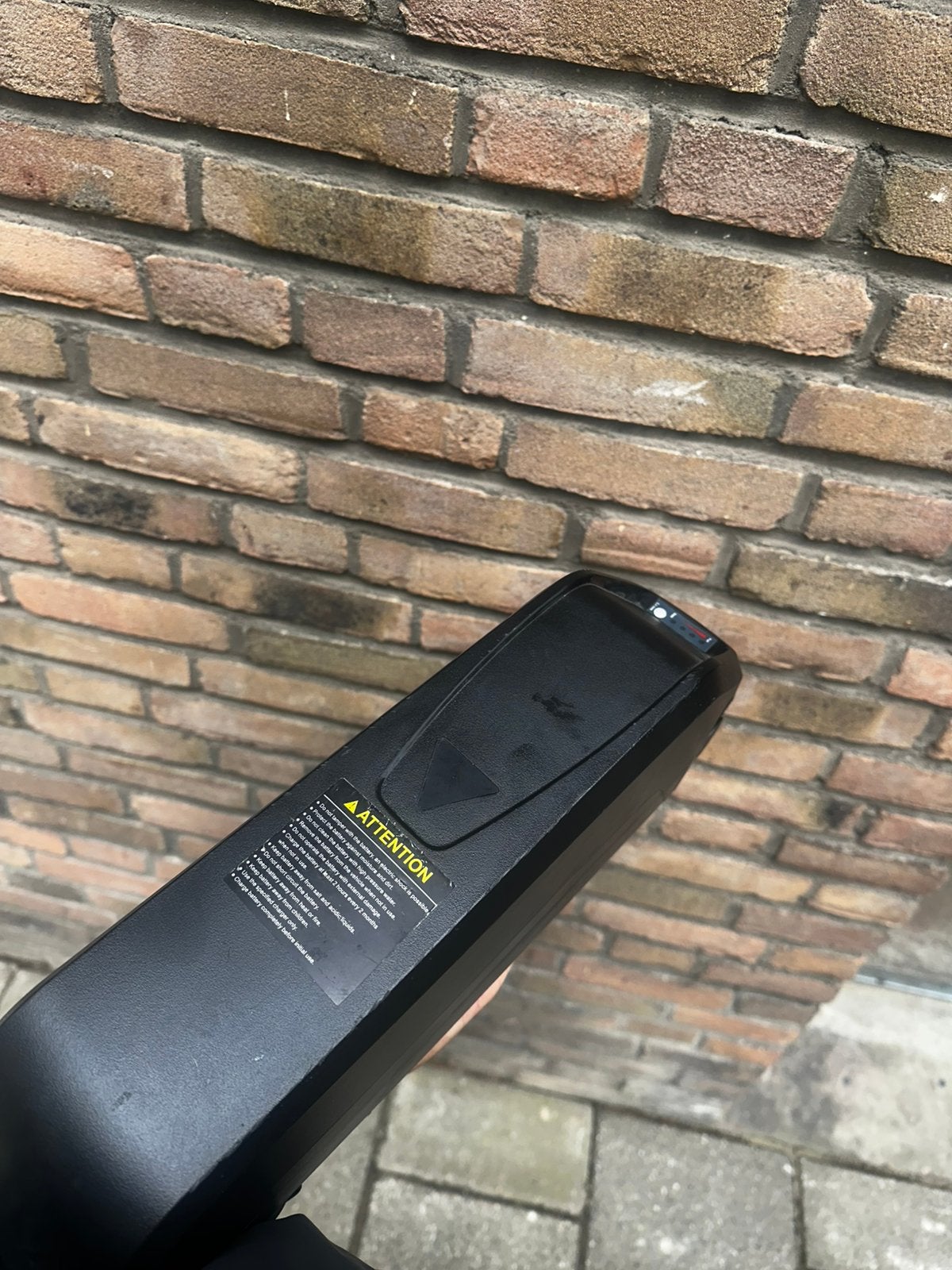 Ouxi v8 met sleutels!!, Fietsen en Brommers, Fietsaccessoires | Fietsaccu's, Ophalen of Verzenden, Zo goed als nieuw