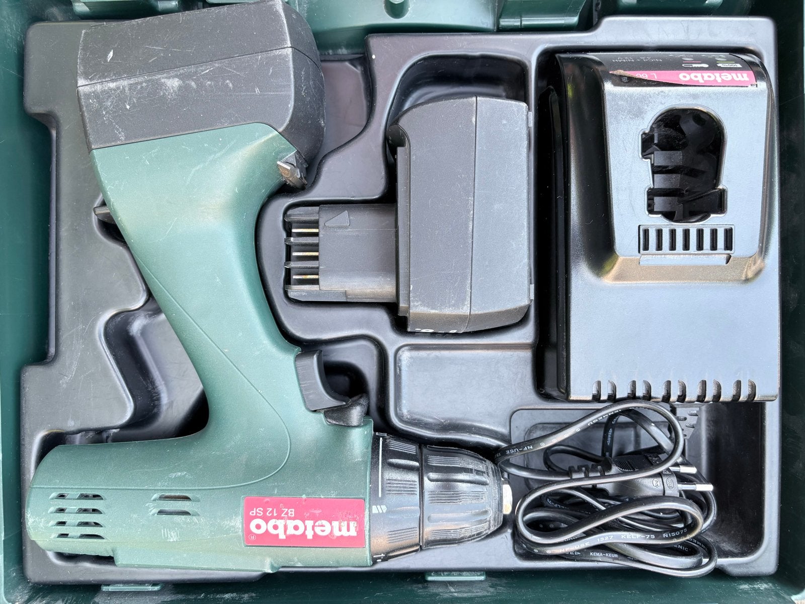 Metabo BZ 12 SP Accuboormachine met lader en koffer, Ophalen, Gebruikt, Minder dan 400 watt, Boormachine