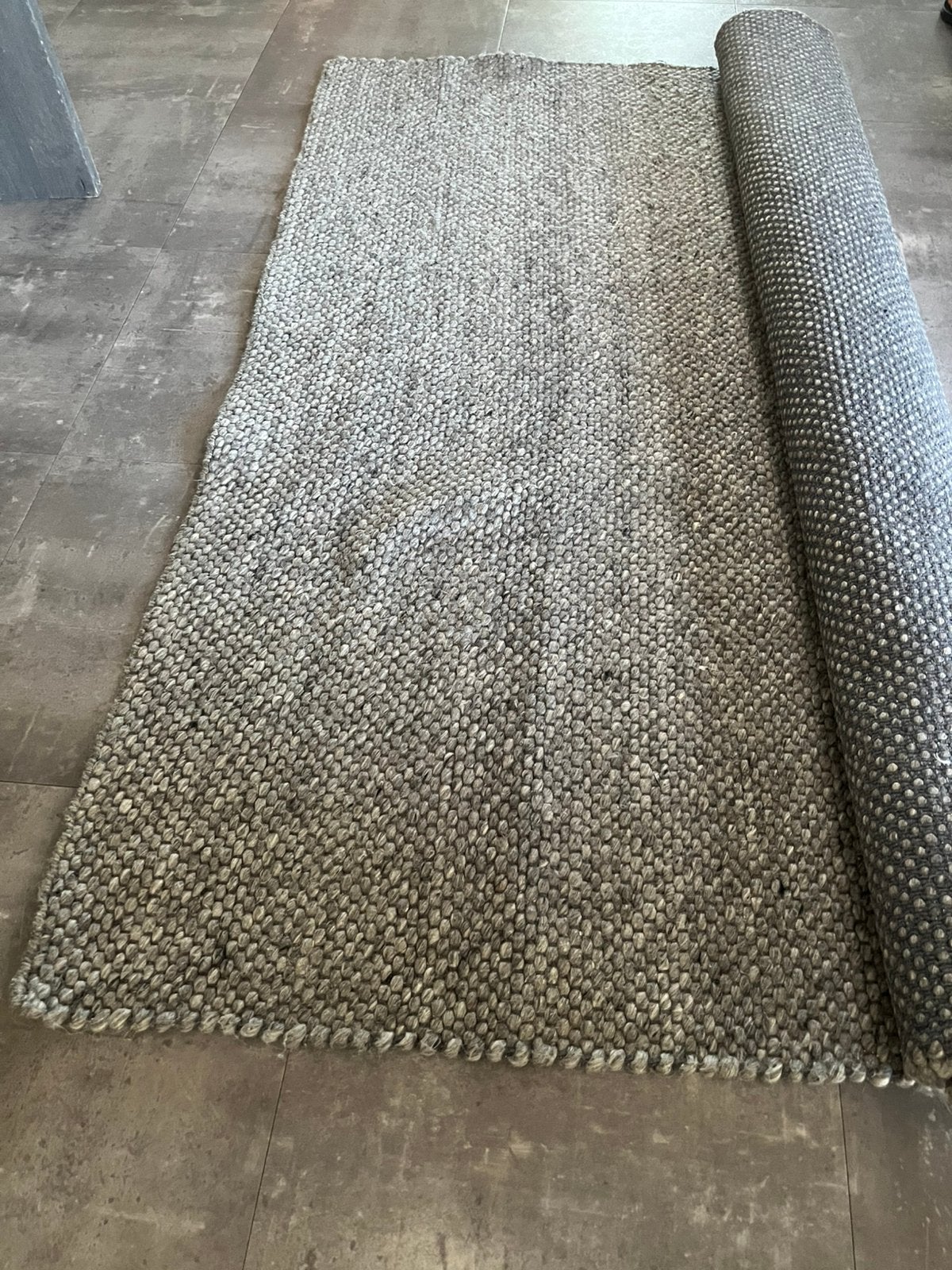 Mooi grijs vloerkleed, Ophalen, 150 tot 200 cm, 200 cm of meer, Grijs