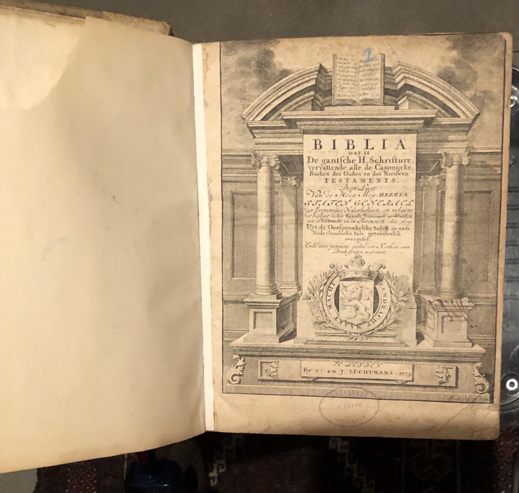 Tk:  Bijbel Statenbijbel uit 1775, S en J luchtmans, Ophalen of Verzenden
