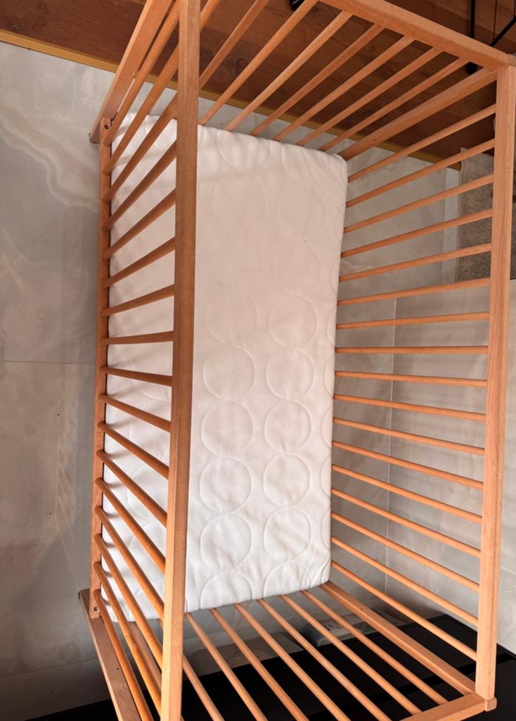 Ikea sniglar ledikant met skönast matras, Ophalen of Verzenden, Ledikant
