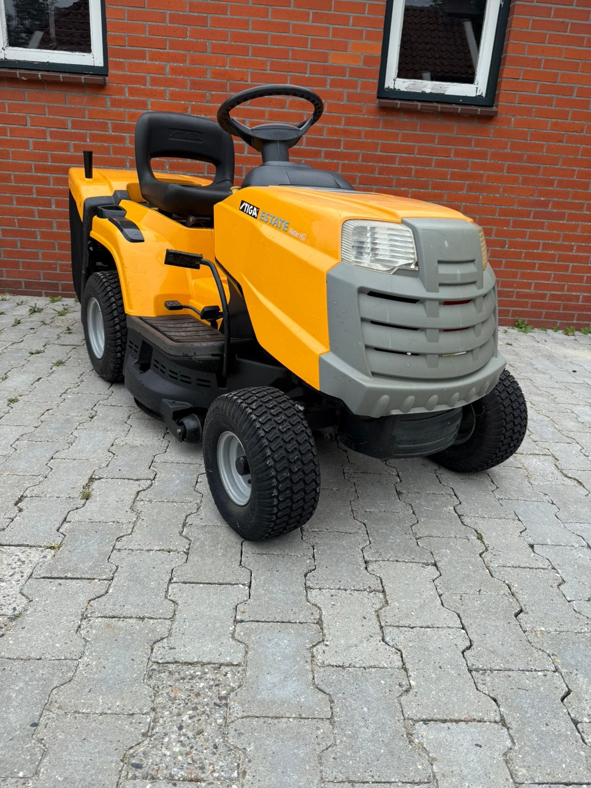 Zeer nette Stiga estate master HST Hydrostaat, Ophalen, Gebruikt, Opvangbak, 90 tot 120 cm