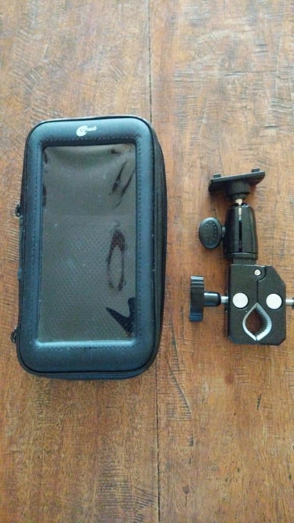 Telefoonhouder voor stuur van fiets, scooter of brommer., Ophalen of Verzenden, Nieuw, Fiets