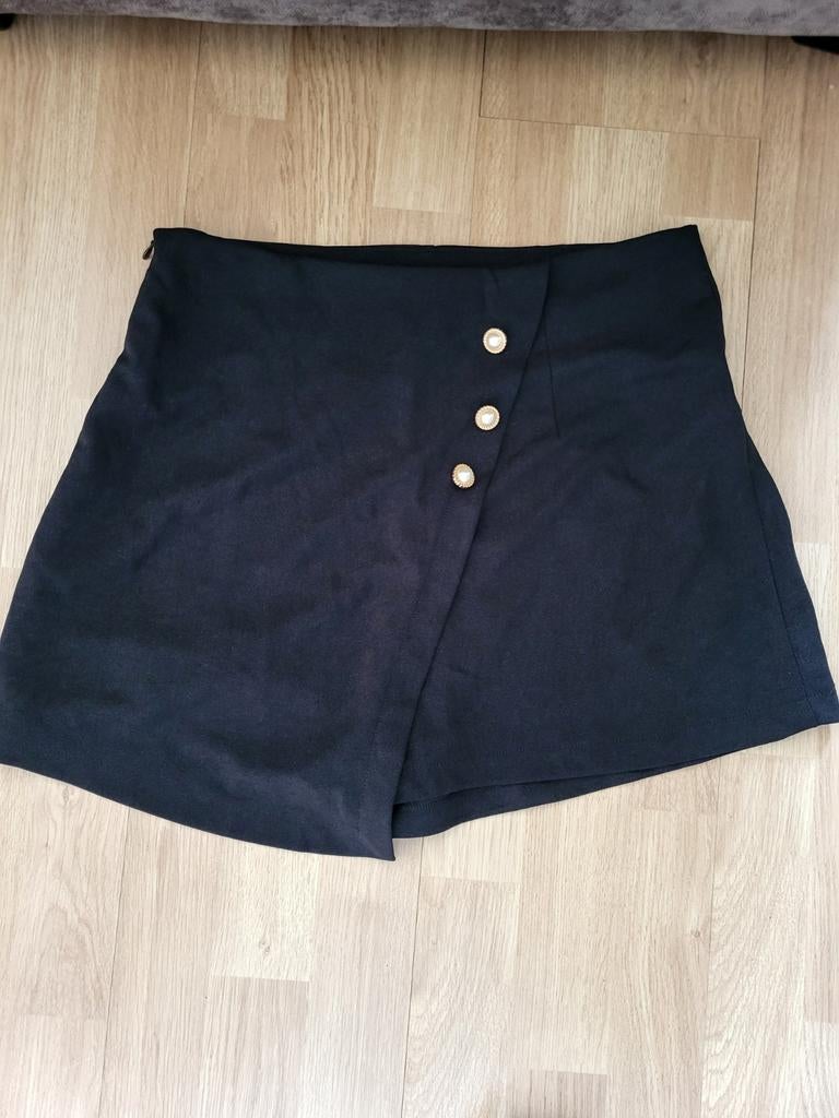 Zwart broekrokje met gouden knopen, Kleding | Dames, Rokken, Maat 38/40 (M), Zwart, Nieuw, Ophalen of Verzenden