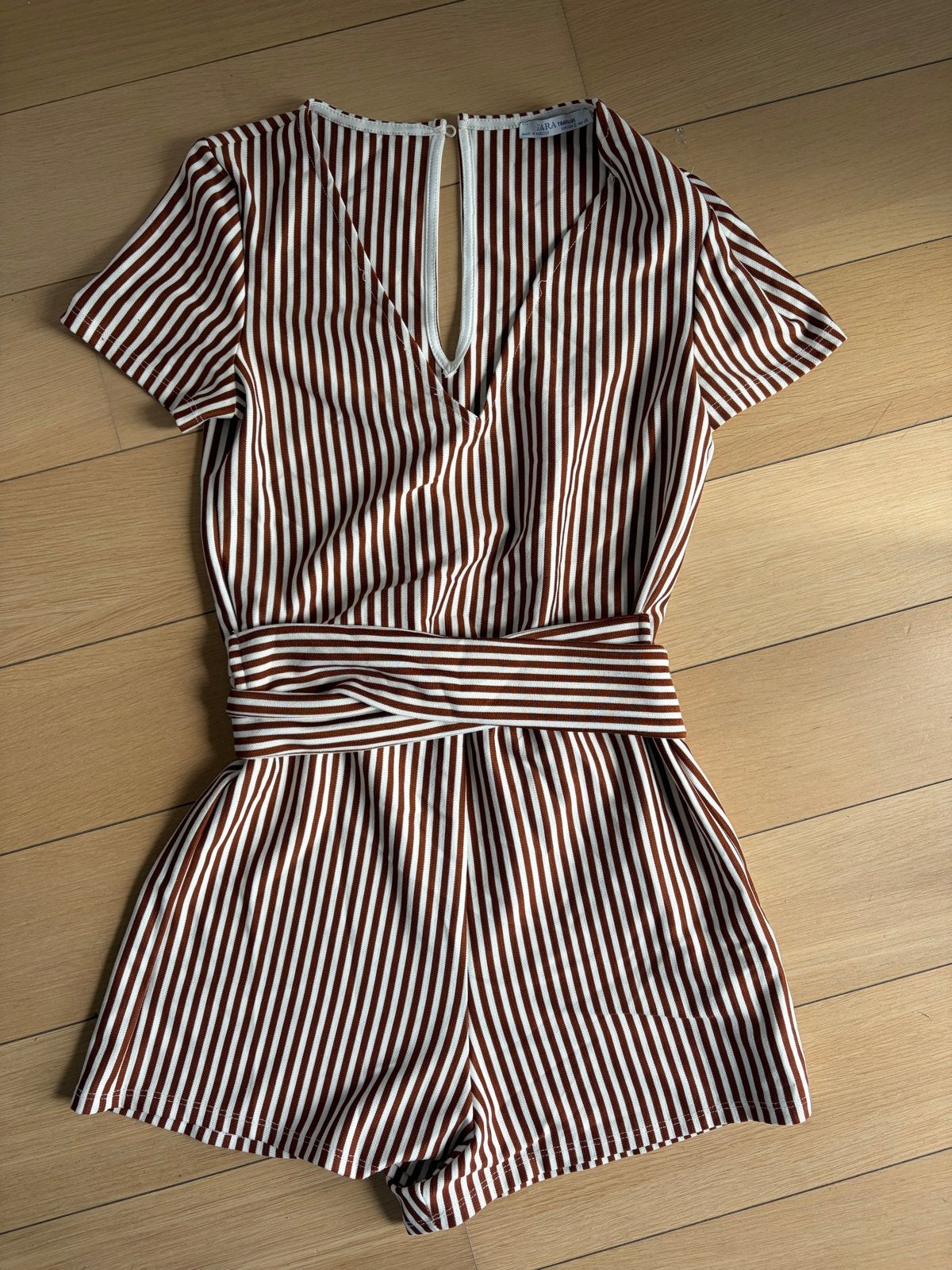 Zara Trafaluc gestreepte playsuit met strikdetail maat S, Ophalen of Verzenden, Zo goed als nieuw, Maat 36 (S), Bruin