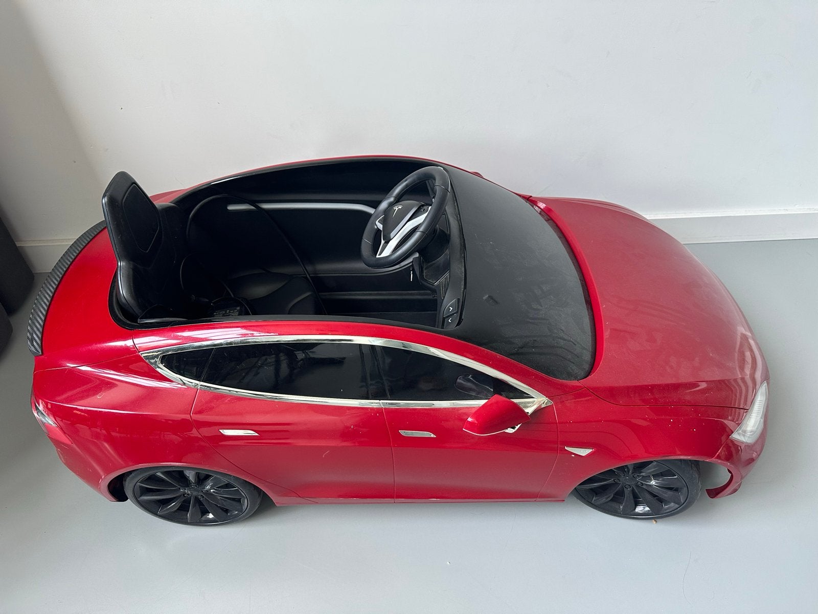 Rode Tesla Model S elektrische kinderauto, Ophalen, Zo goed als nieuw