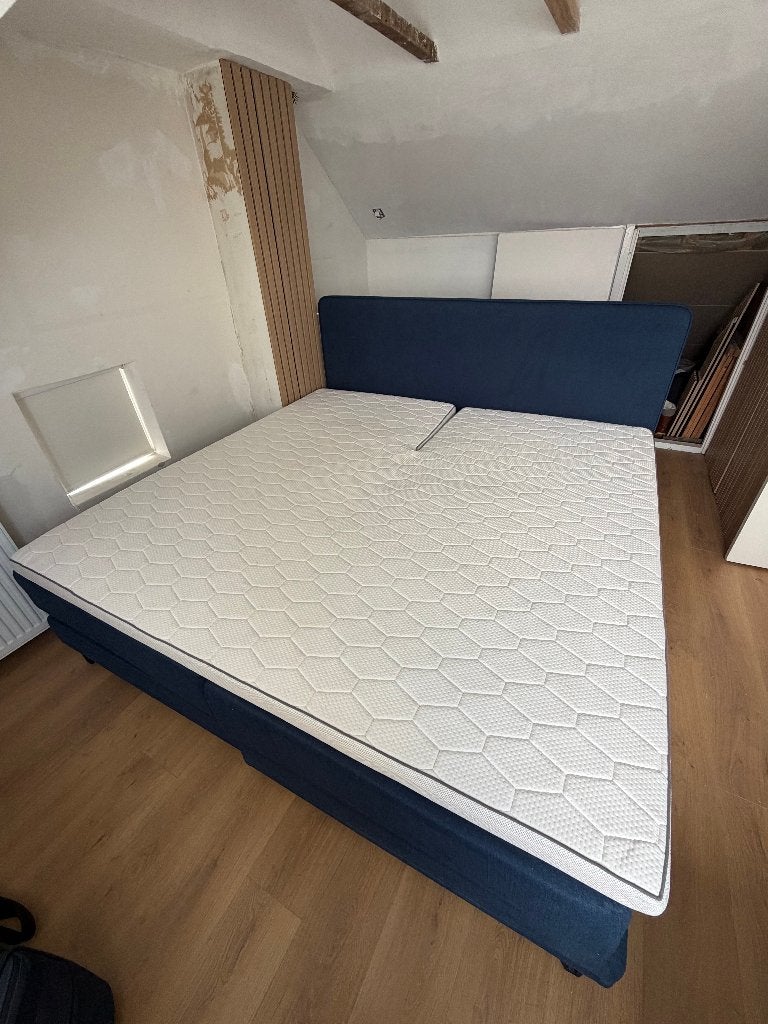 Swiss Sense elektrische verstelbare boxspring (200 x 200cm), Ophalen, Gebruikt, Blauw, Tweepersoons