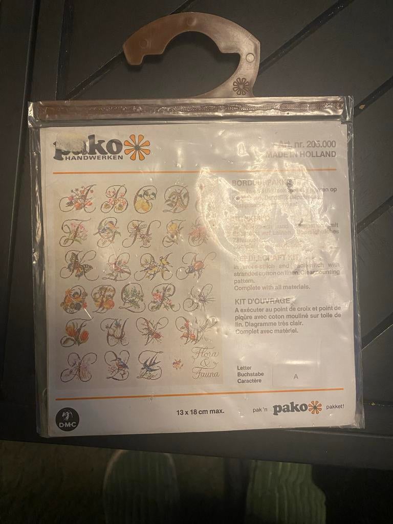 Pako Borduurpakket Flora & Fauna Letter A - Nieuw, Hobby en Vrije tijd, Borduren en Borduurmachines, Ophalen of Verzenden, Nieuw