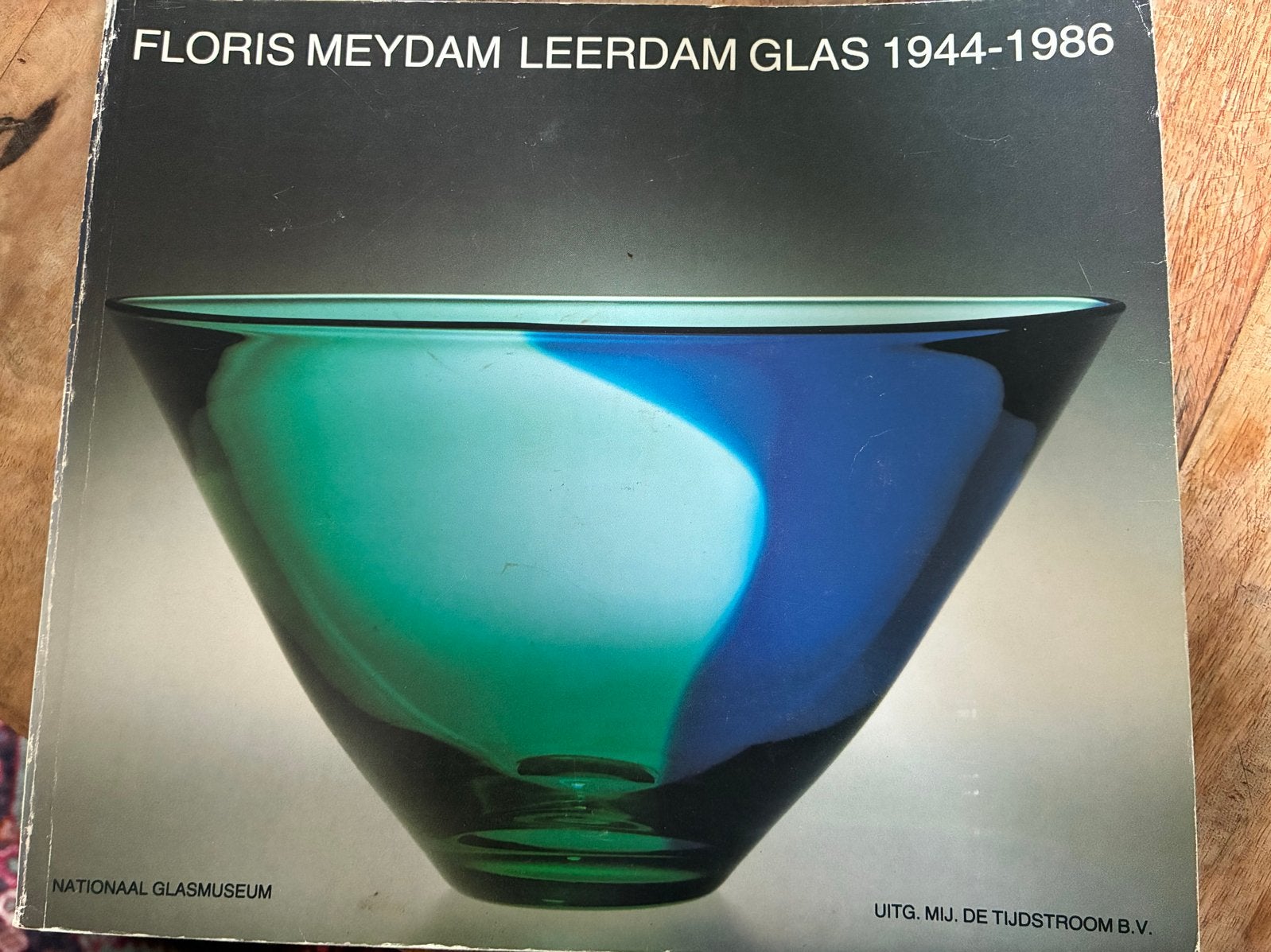 Floris Meydam Leerdam Glas 1944-1986 Catalogus, Ophalen of Verzenden, Gelezen, Overige onderwerpen