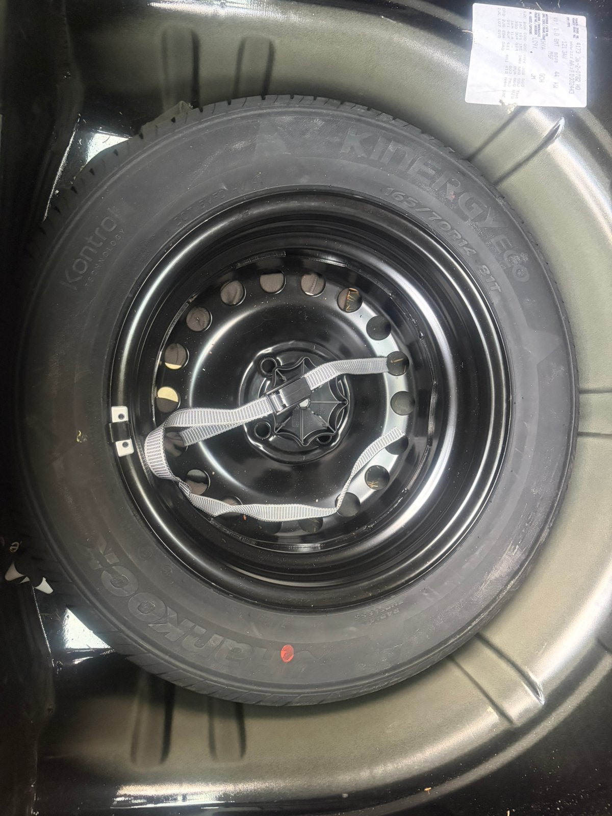 Te koop wiel /thuis komer   VW Up Nieuw 165 x 70 x 14 inch, Ophalen, Nieuw