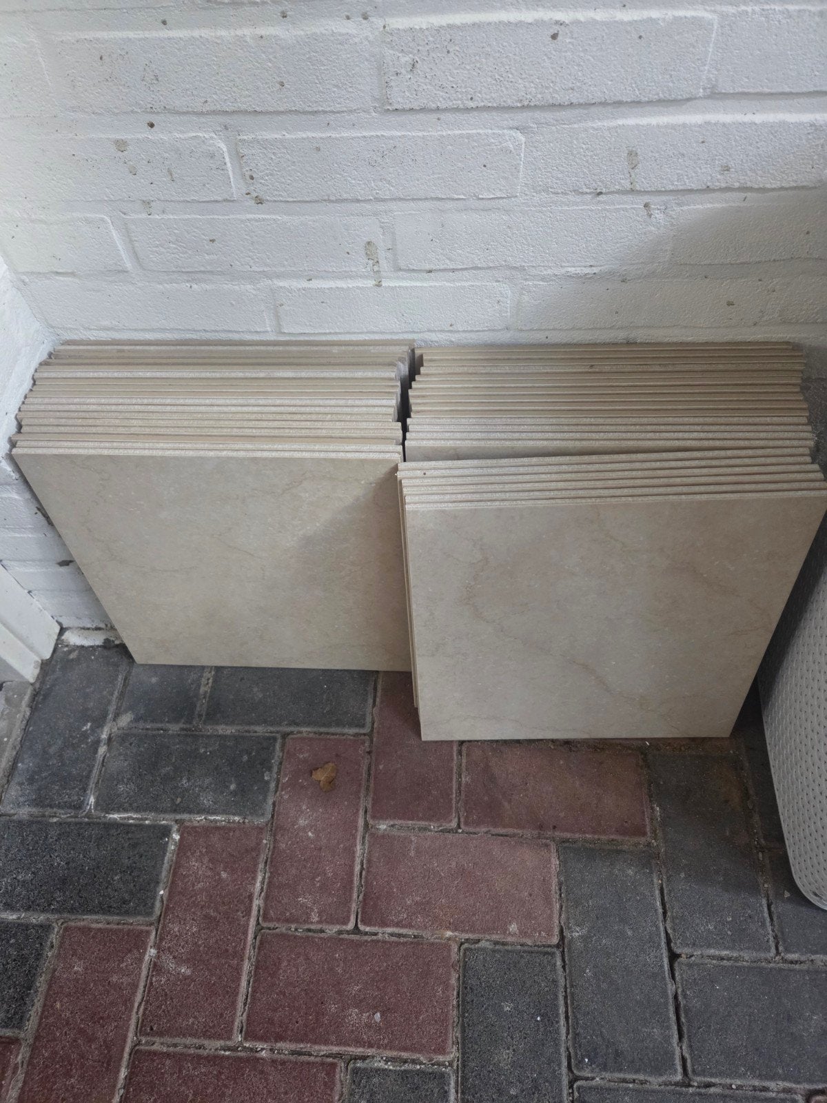Wandtegel 33,8x33,8 cm - Nieuwstaat, Ophalen, Nieuw, Minder dan 5 m², 20 tot 40 cm