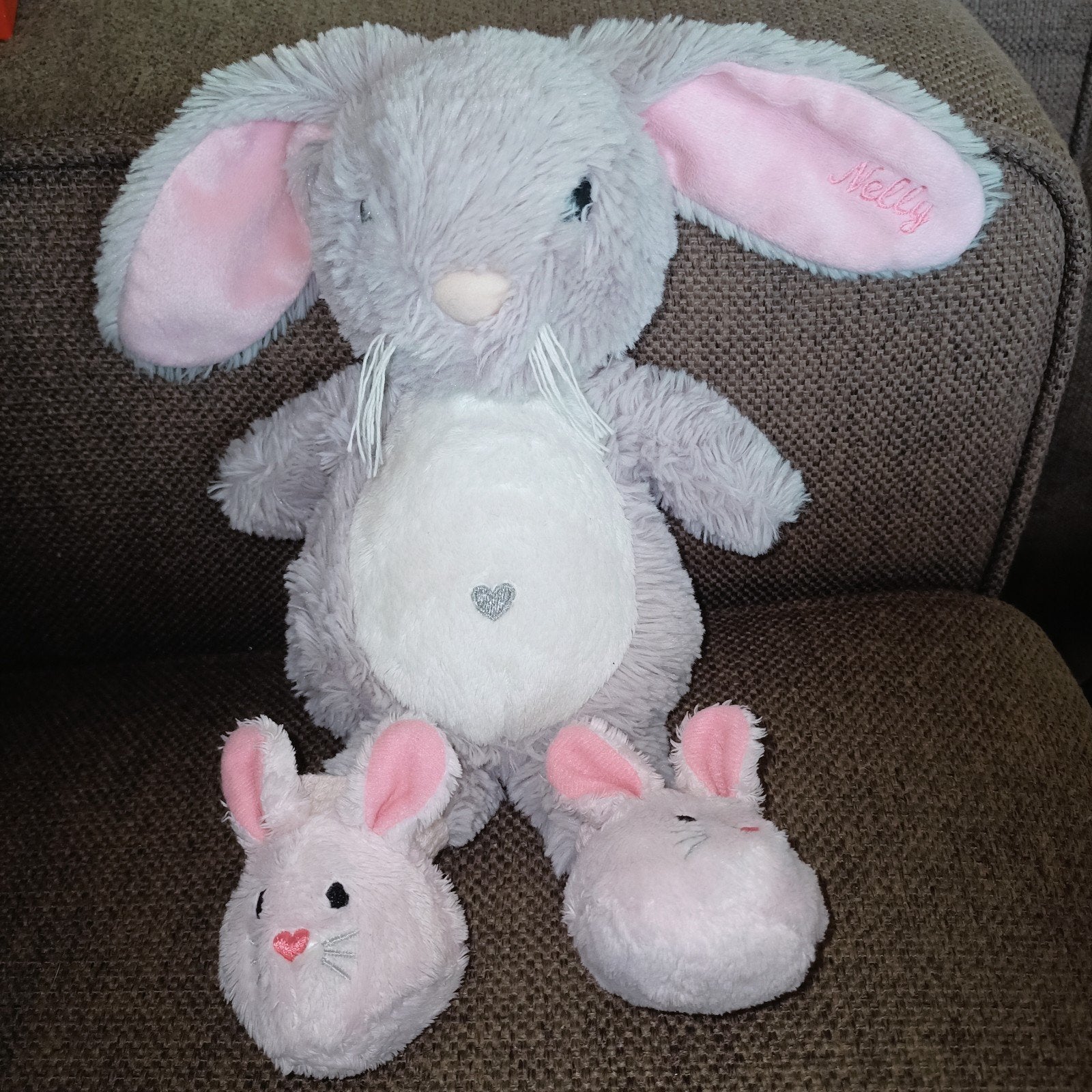 Princess mini, nelly, grijs konijn met roze sloffen, Kinderen en Baby's, Ophalen of Verzenden, Zo goed als nieuw, Konijn