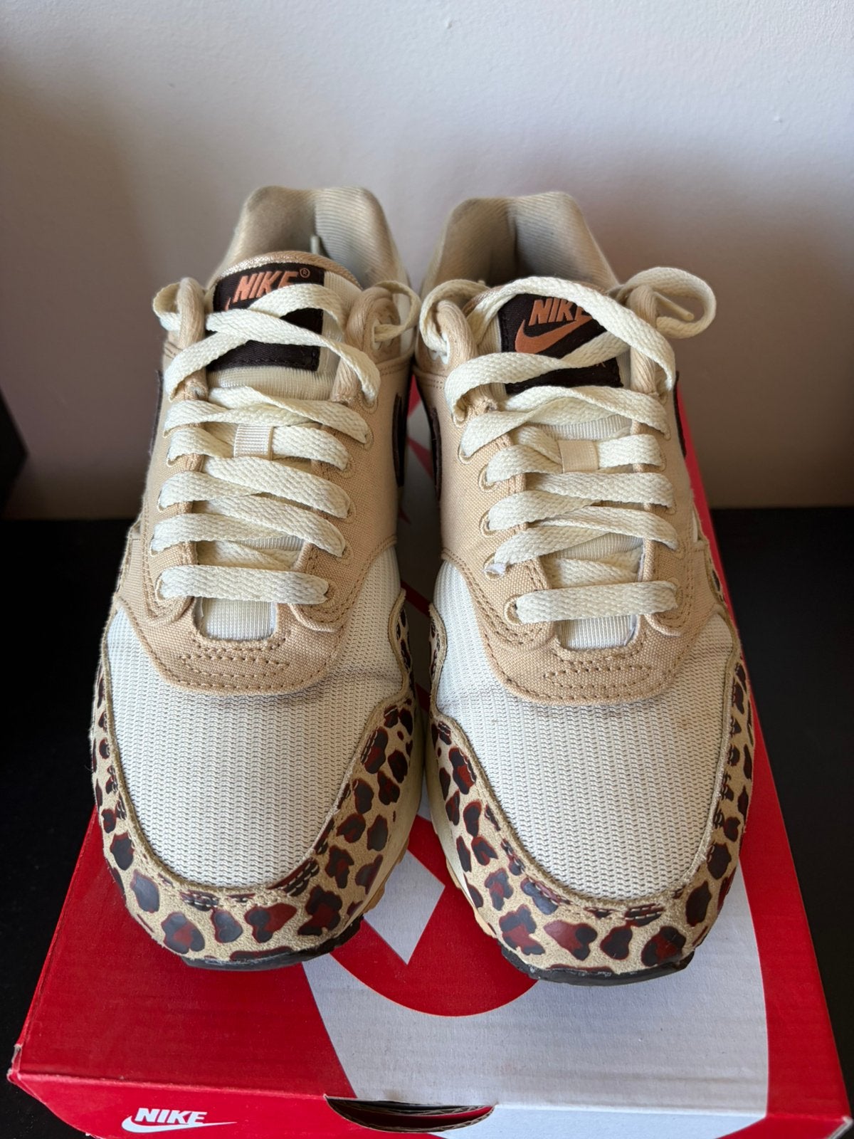 Nike air max 1, Ophalen of Verzenden, Gedragen, Beige, Sneakers of Gympen