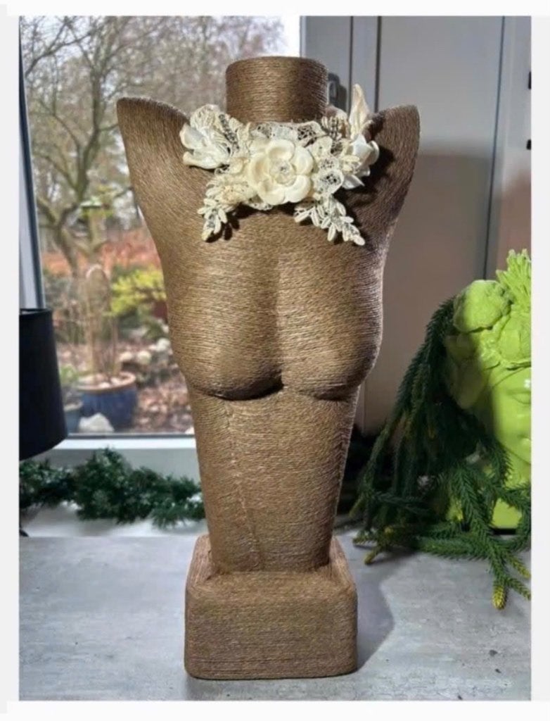 Toonbank buste XL 40 cm met antieke tiara, Ophalen of Verzenden