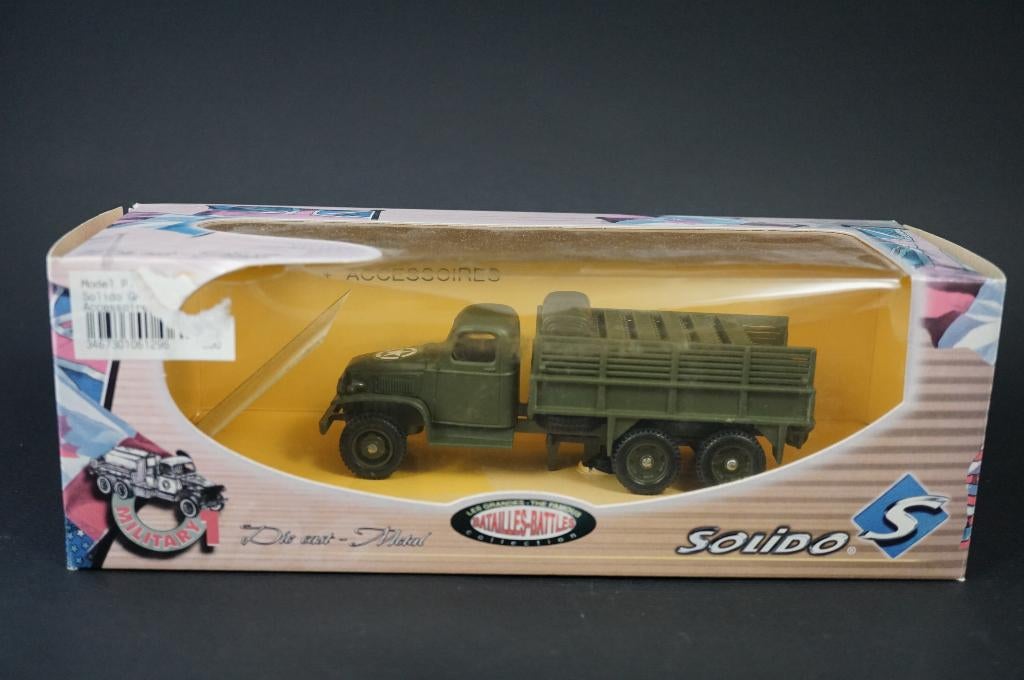 Solido GMC militaire vrachtwagen met jerrycans - 1/50 - TOP, Hobby en Vrije tijd, Modelauto's | 1:50, Ophalen of Verzenden, Bus of Vrachtwagen