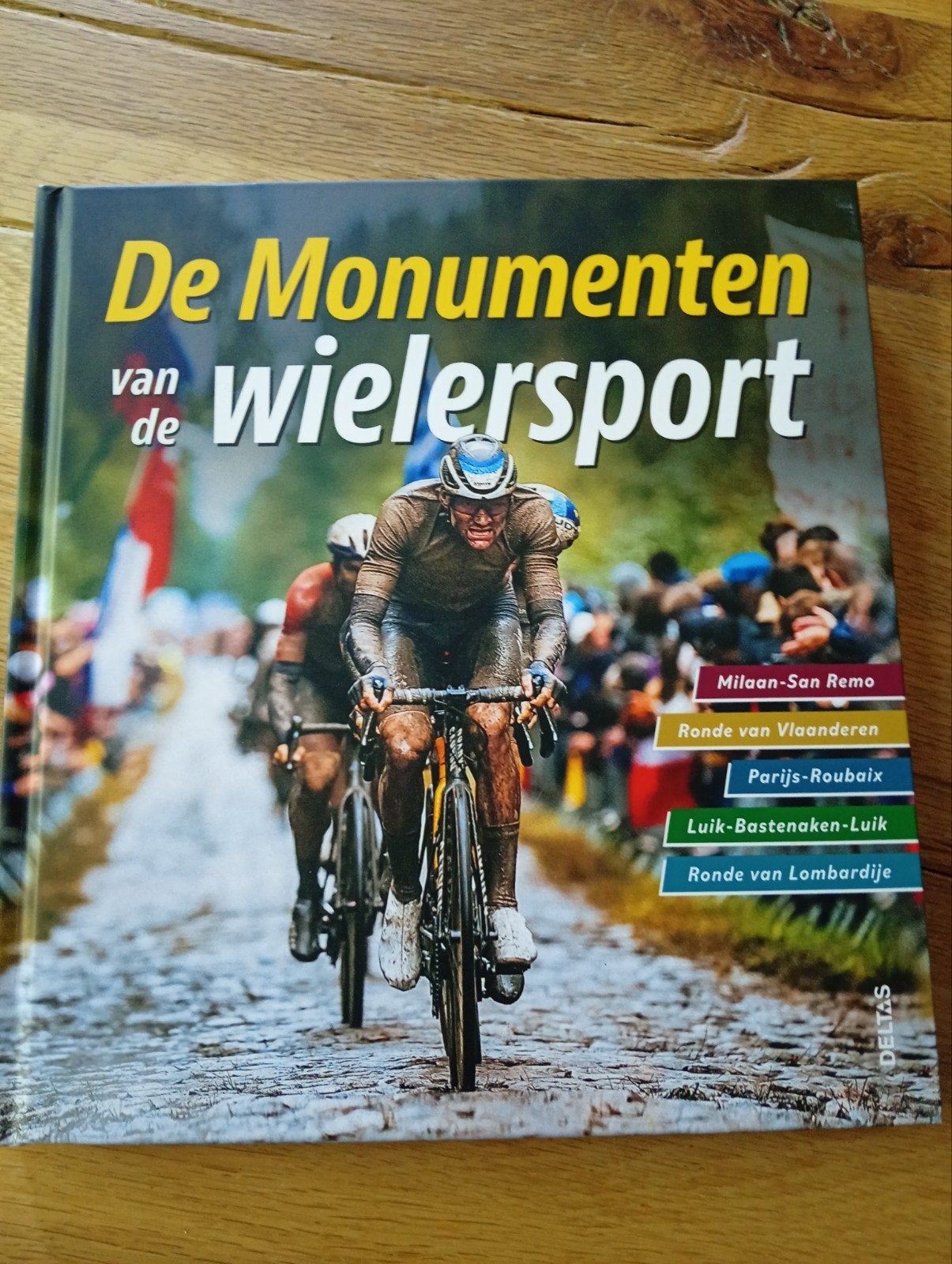 De Monumenten van de Wielersport - Boek, Boeken, Onbekend, Lopen en Fietsen, Ophalen of Verzenden, Zo goed als nieuw