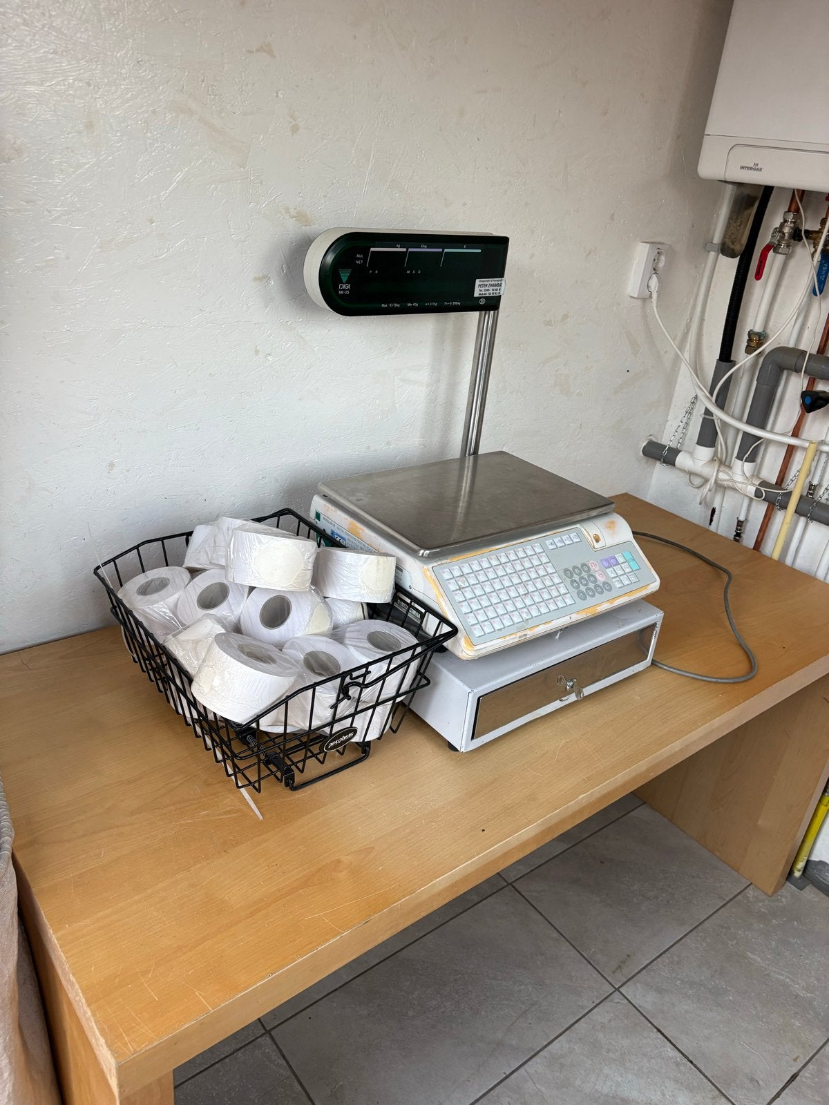Digitale winkelweegschaal met kassalade, Witgoed en Apparatuur, Weegschalen, Gebruikt, Winkelweegschaal, 1 tot 500 gram, Ophalen of Verzenden