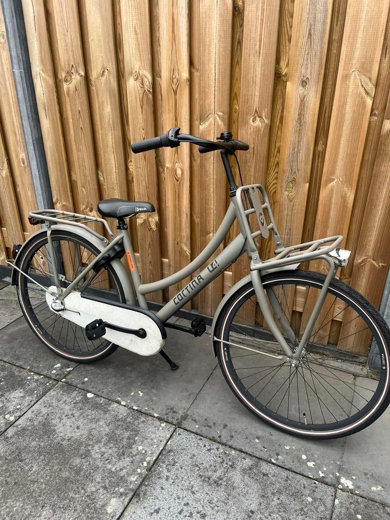 Cortina U4 meisjes transportfiets 26inch, Fietsen en Brommers, Terugtraprem, Versnellingen, Zo goed als nieuw, Ophalen