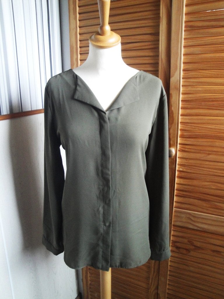 Olijfgroene blouse VILA maat L, Vila, Maat 42/44 (L), Ophalen of Verzenden, Zo goed als nieuw