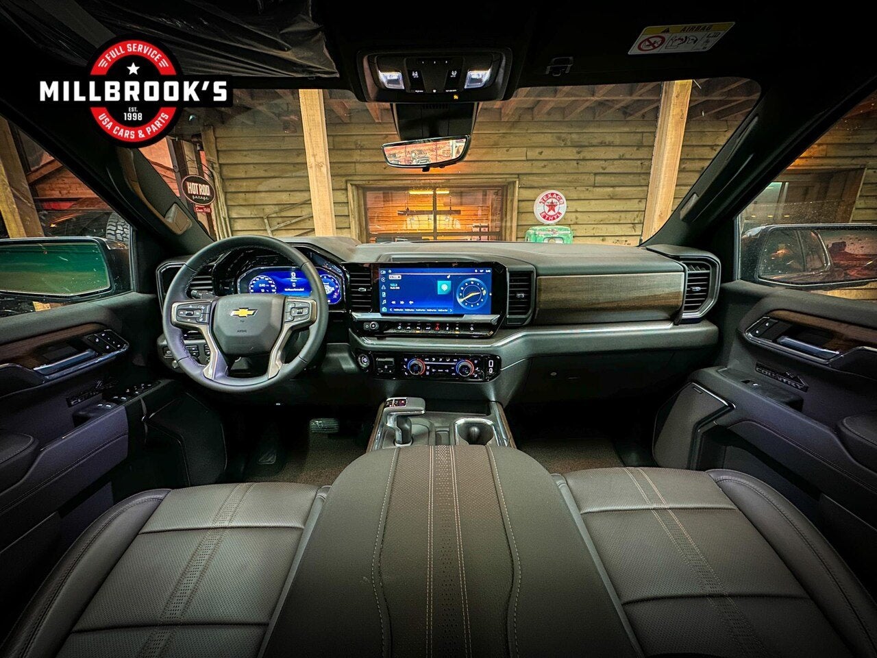 Foto 13 van Chevrolet Silverado High Country Black Edition 6.2 V8 420PK,