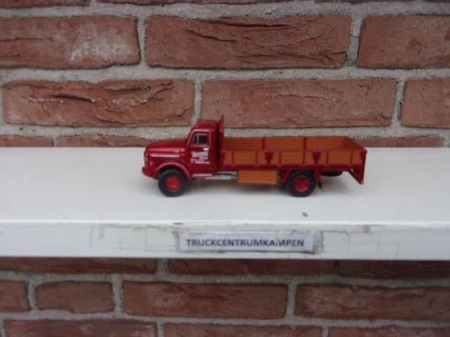 Tekno  Volvo  495  Motorwagen  van  J.  Peeters., Hobby en Vrije tijd, Modelauto's | 1:50, Ophalen of Verzenden, Nieuw, Bus of Vrachtwagen