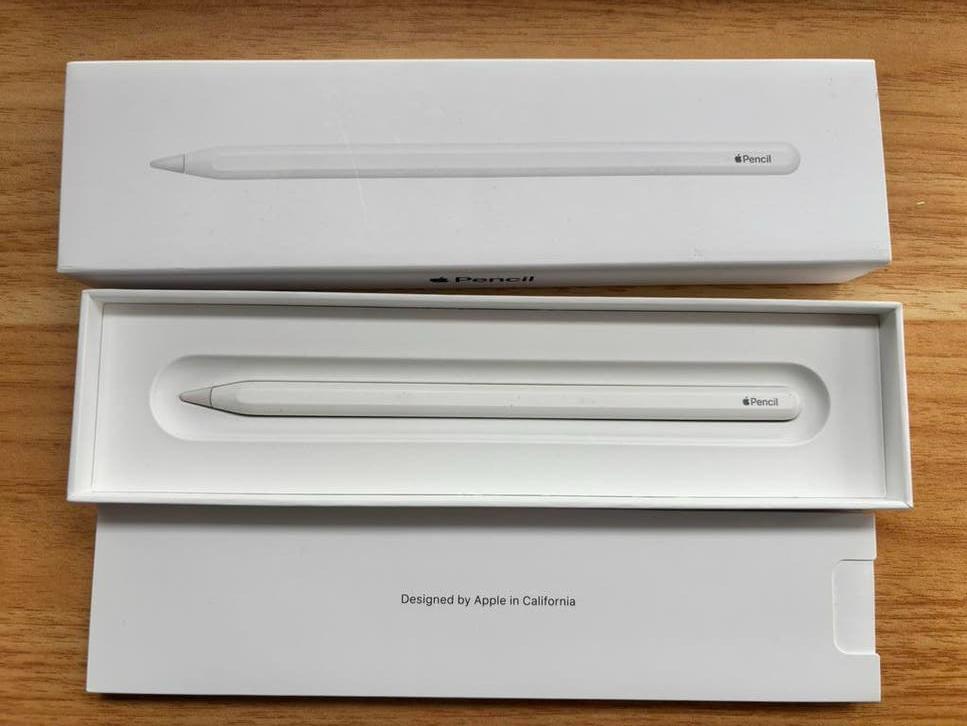 Apple Pencil generatie 2 als nieuw - laad op aan de iPad, Computers en Software, Apple iPads, 13 inch of meer, Wit, Ophalen of Verzenden
