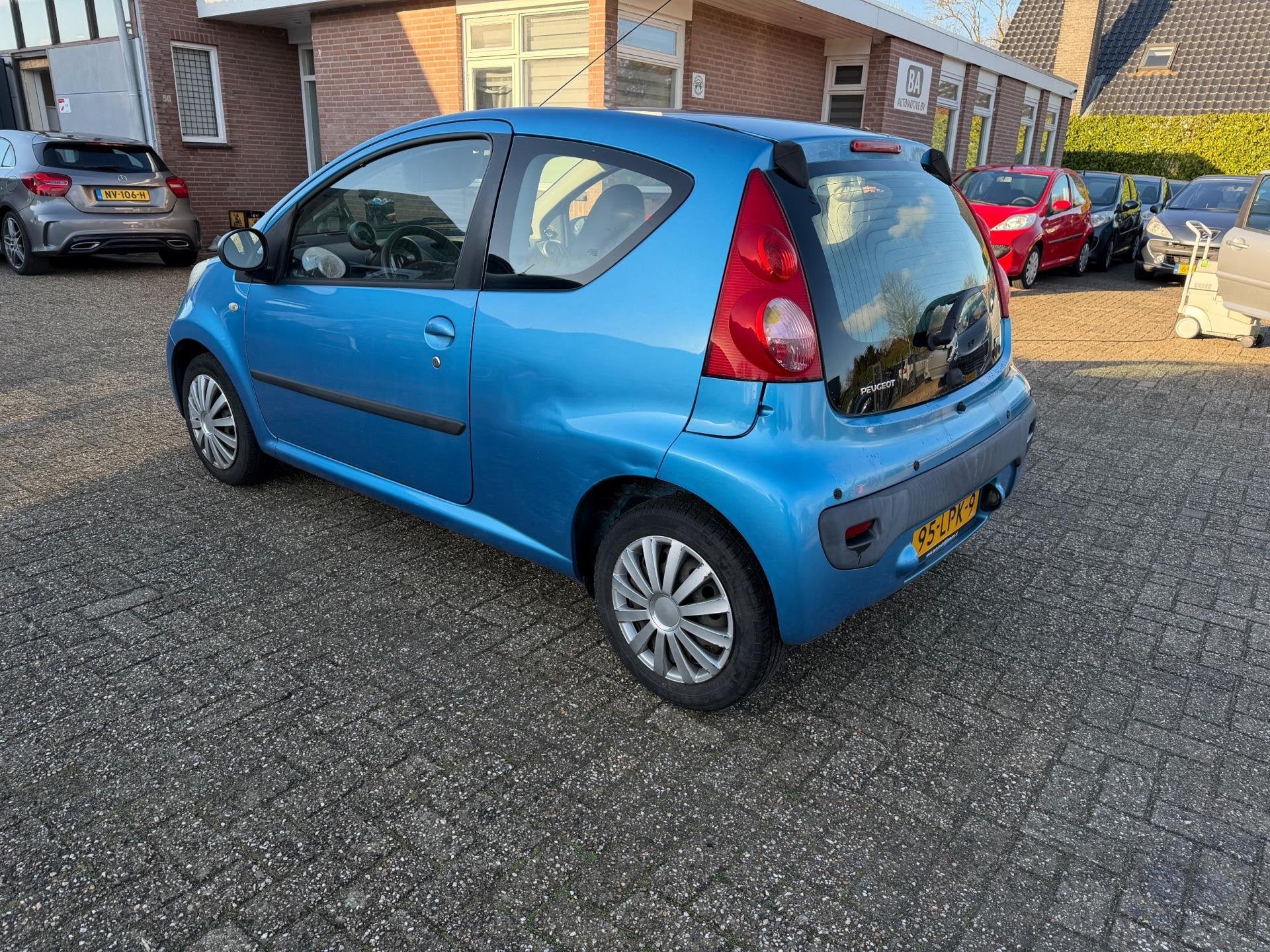 Peugeot 107 1.0-12V | Airco | E-Ramen | P-Sensor Achter |, Auto's, Voorwielaandrijving, Gebruikt, 765 kg, 68 pk